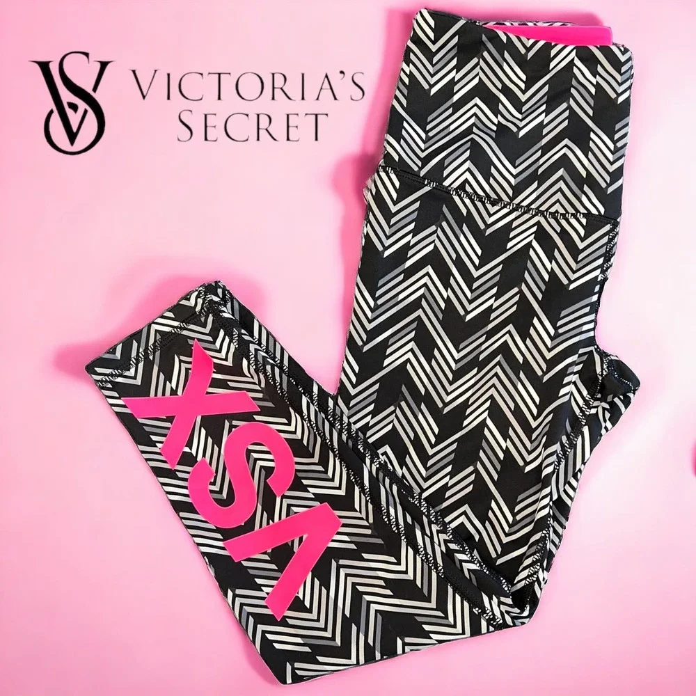 Victoria Secret Capri Leggings | NWOT Womens Black White Print Athletic Pants - Picture 1 of 8